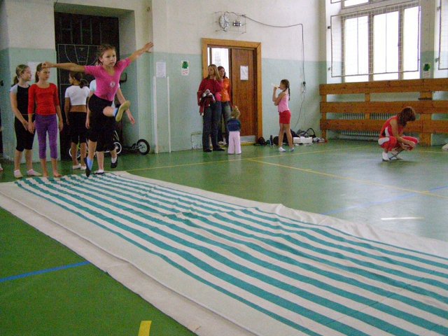 img00004.jpg